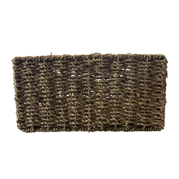 Rustic Woven Wall Hanging Storage Basket Magazine and Mail Organizer in Beige - Picture 9 of 10